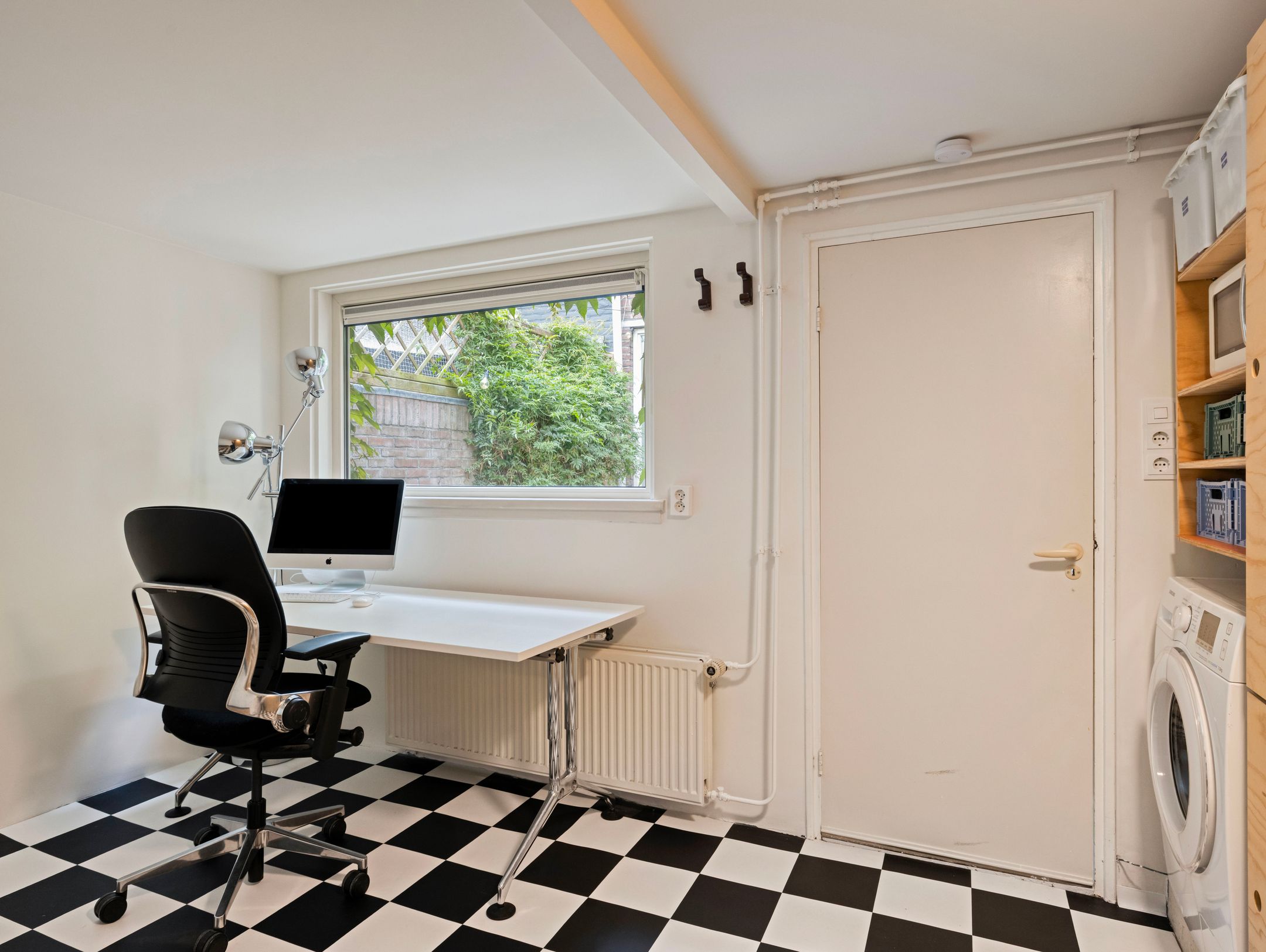 Photo 24 of Adriaan van Bergenstraat 9