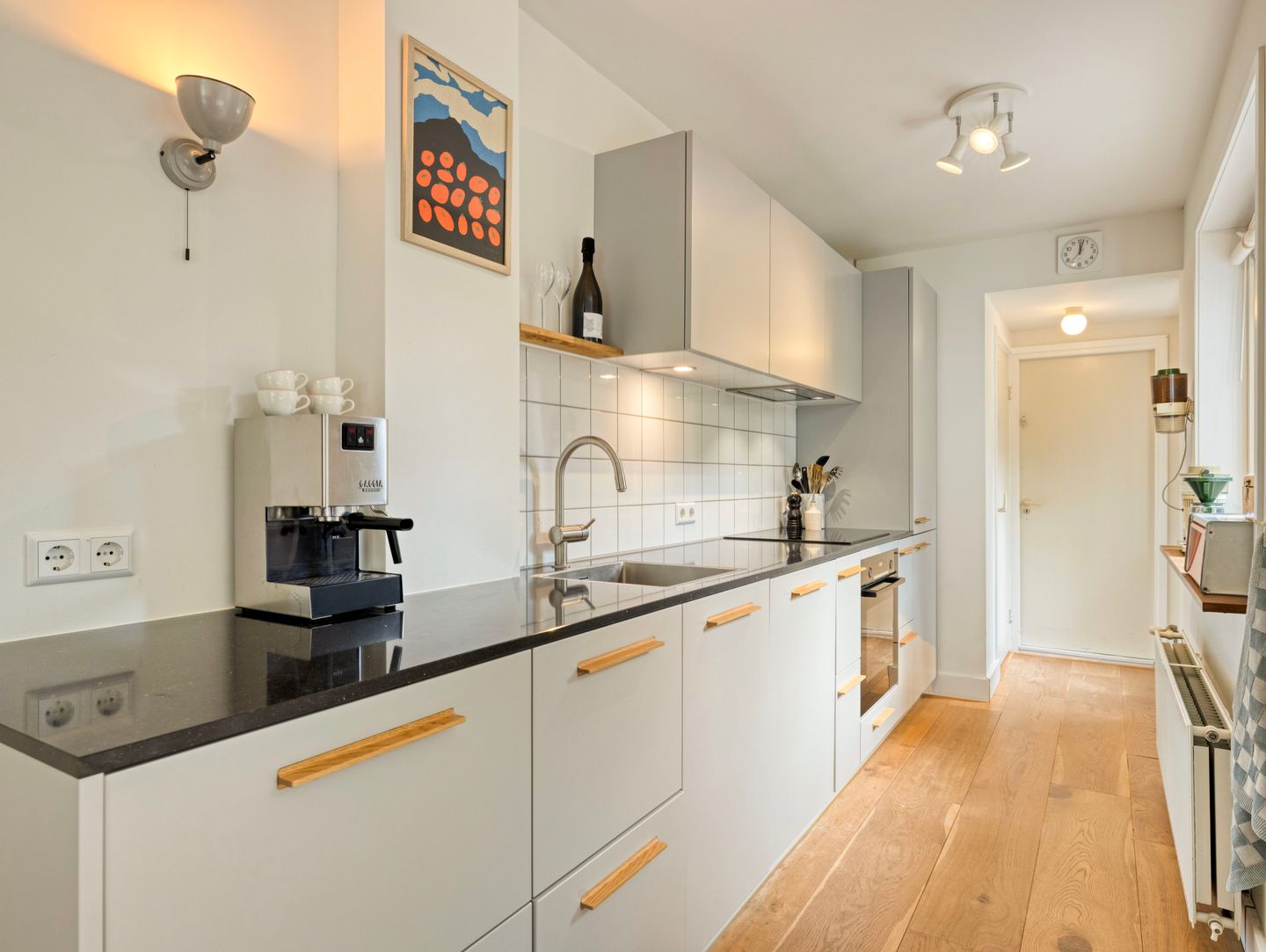 Photo 4 of Adriaan van Bergenstraat 9