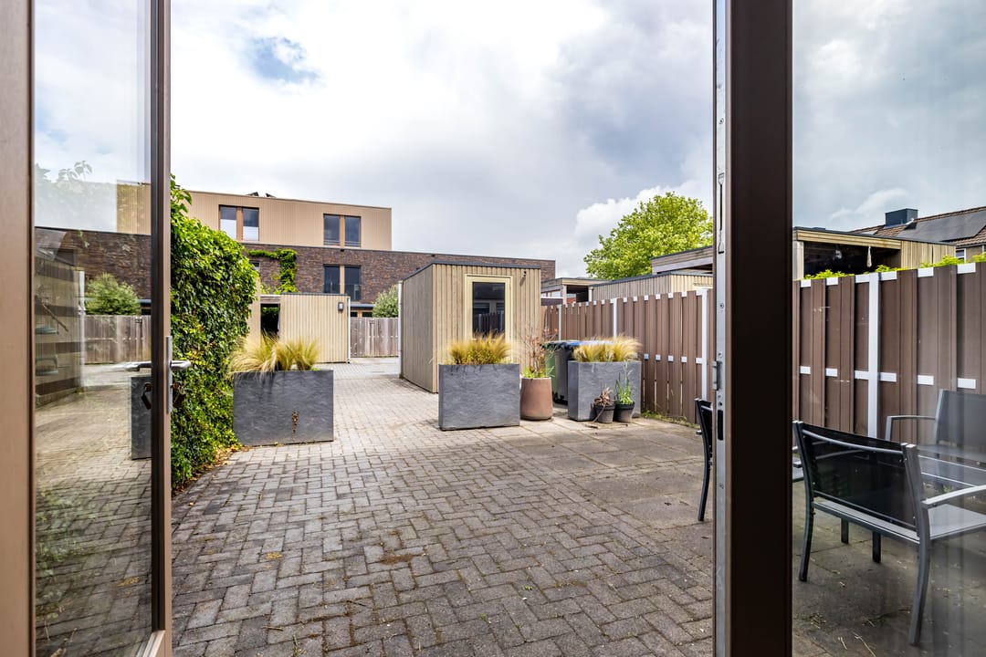 Photo 16 of Onyxstraat 5