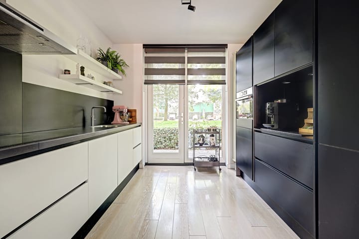 Hoekwoning te koop: Ruisvoornpad 51, Hoogvliet Rotterdam