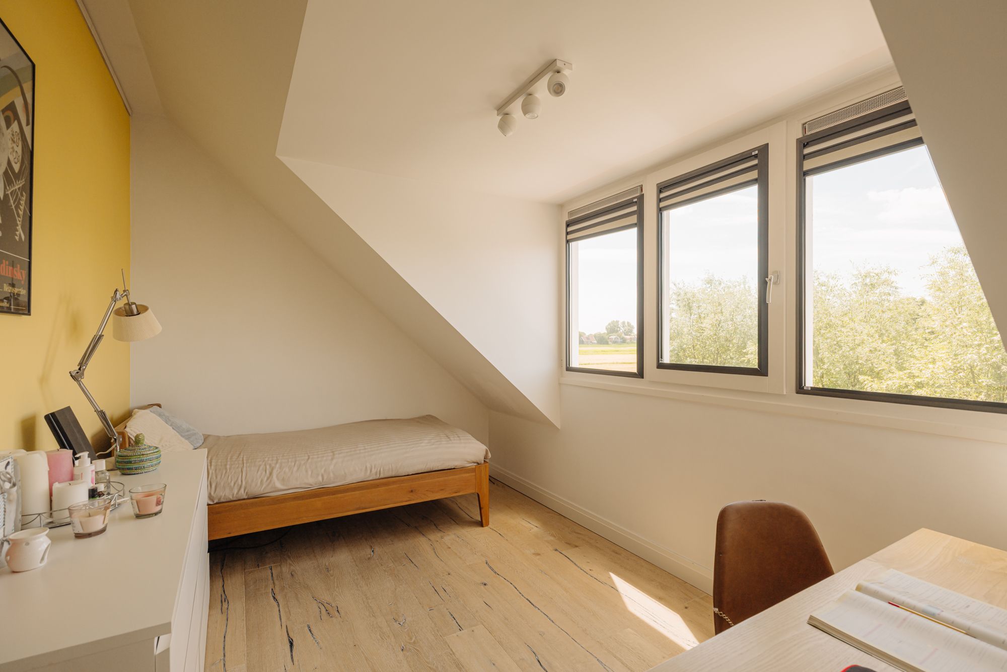 Photo 36 of Kersenhout 32
