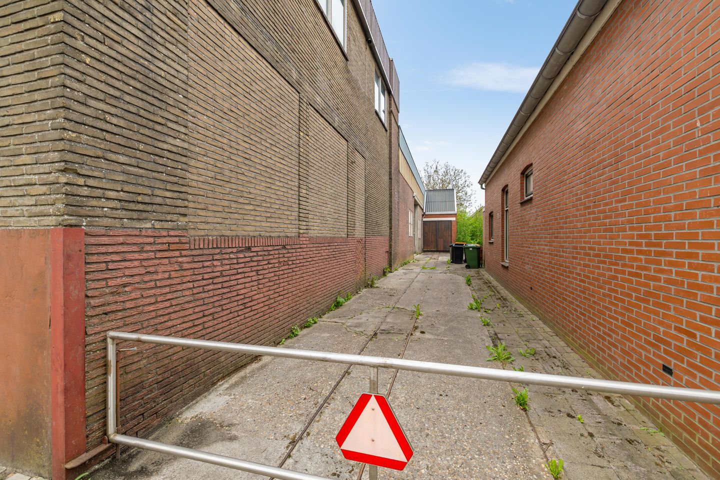 View photo 5 of Broek 8