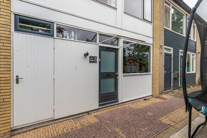Tussenwoning te koop: Meppelrade 159, 'S-Gravenhage