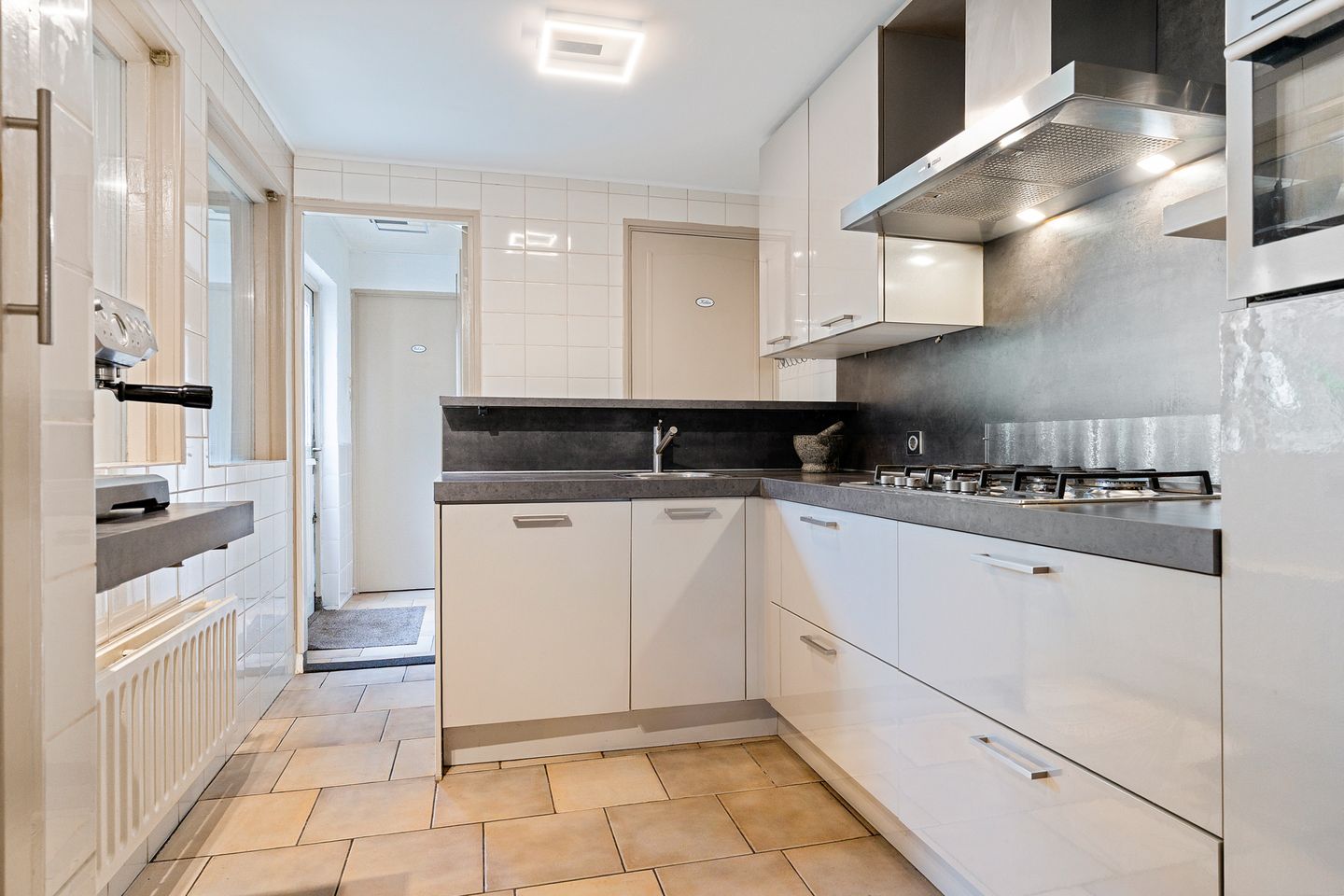 Photo 14 of Johan van Reesstraat 44