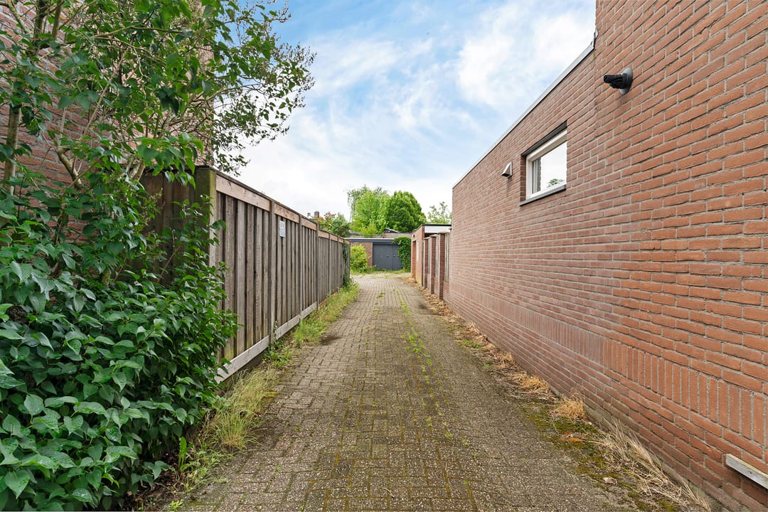 Photo 41 of Johan van Reesstraat 44