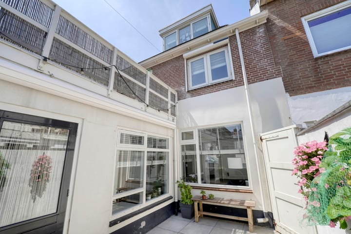 Foto 2 van Mr. D. Donker Curtiusstraat 35
