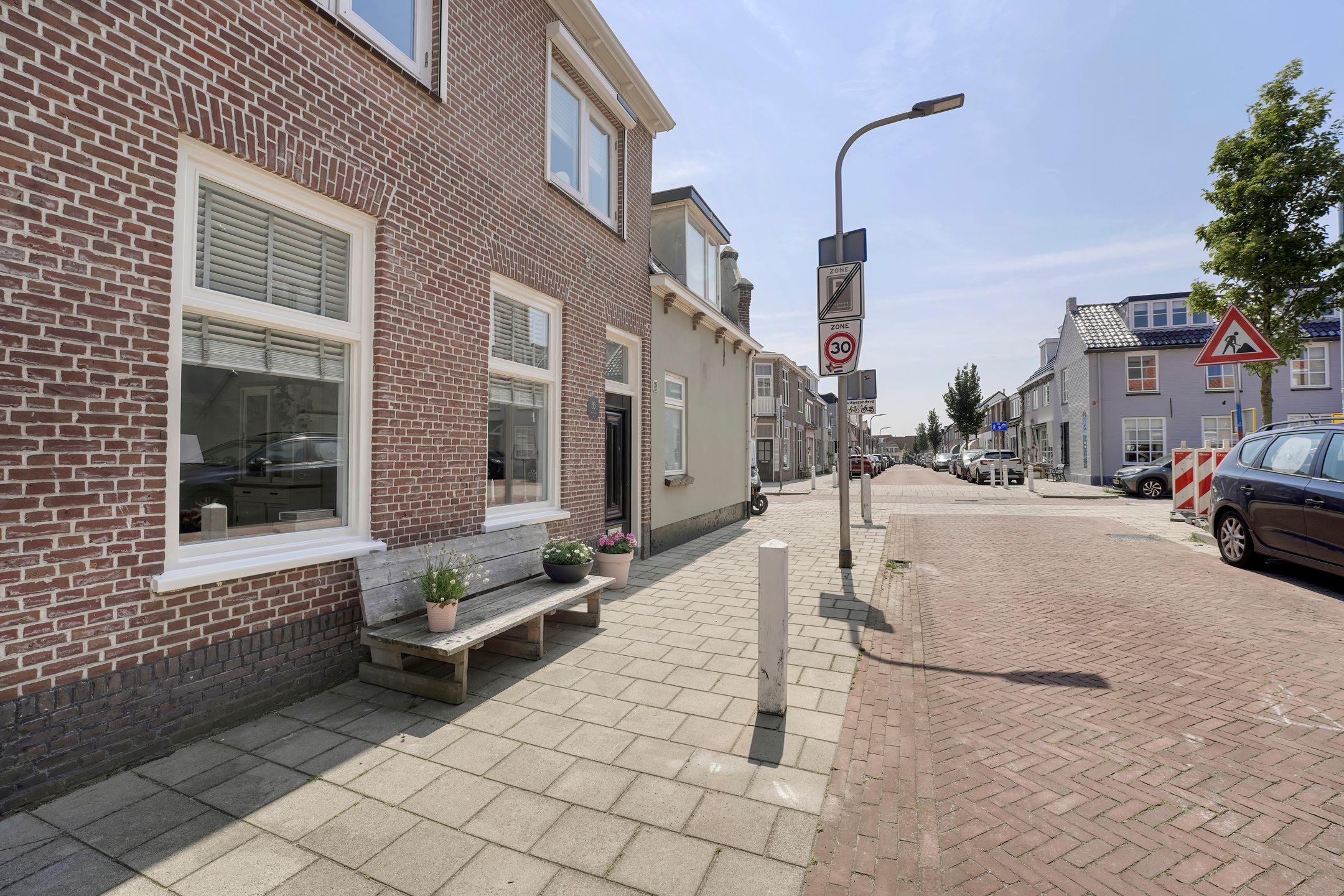 Foto 39 van Mr. D. Donker Curtiusstraat 35