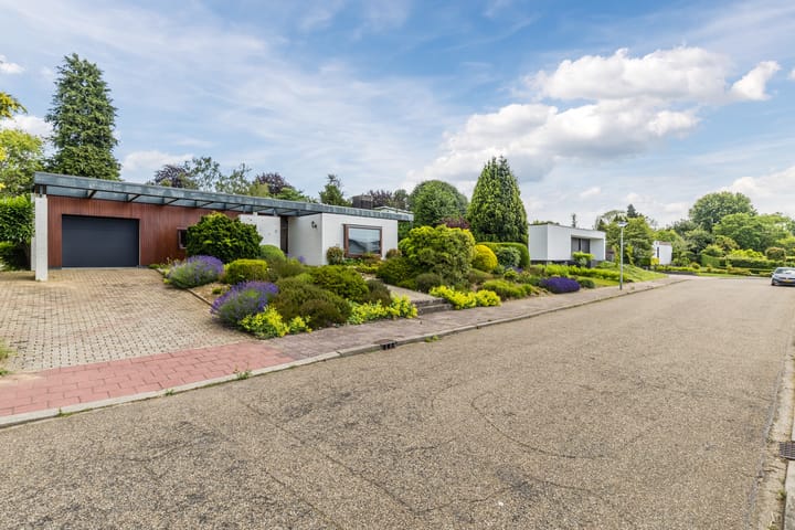 Vrijstaande woning te koop: Reubsaetlaan 12, Sittard
