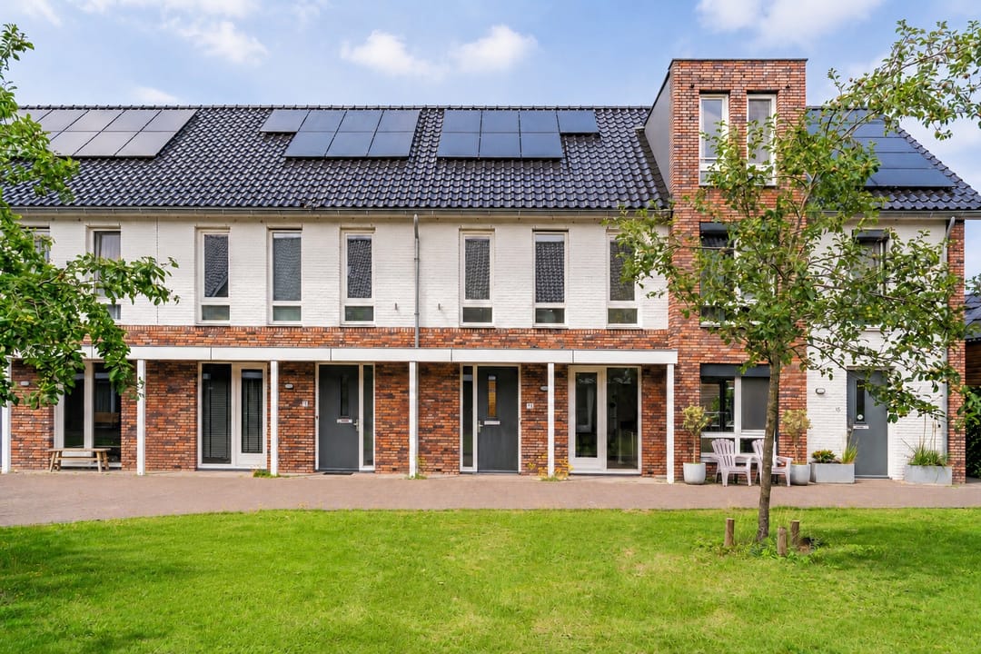 Foto 1 van Joop den Uylhof 13