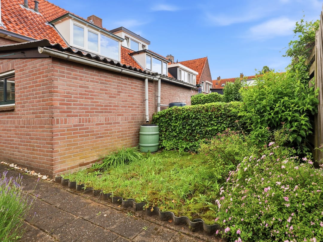 Photo 22 of Ruysdaelstraat 28