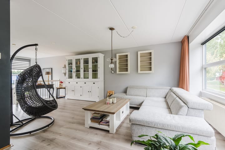 Tussenwoning te koop: Pastelstraat 128, Almere