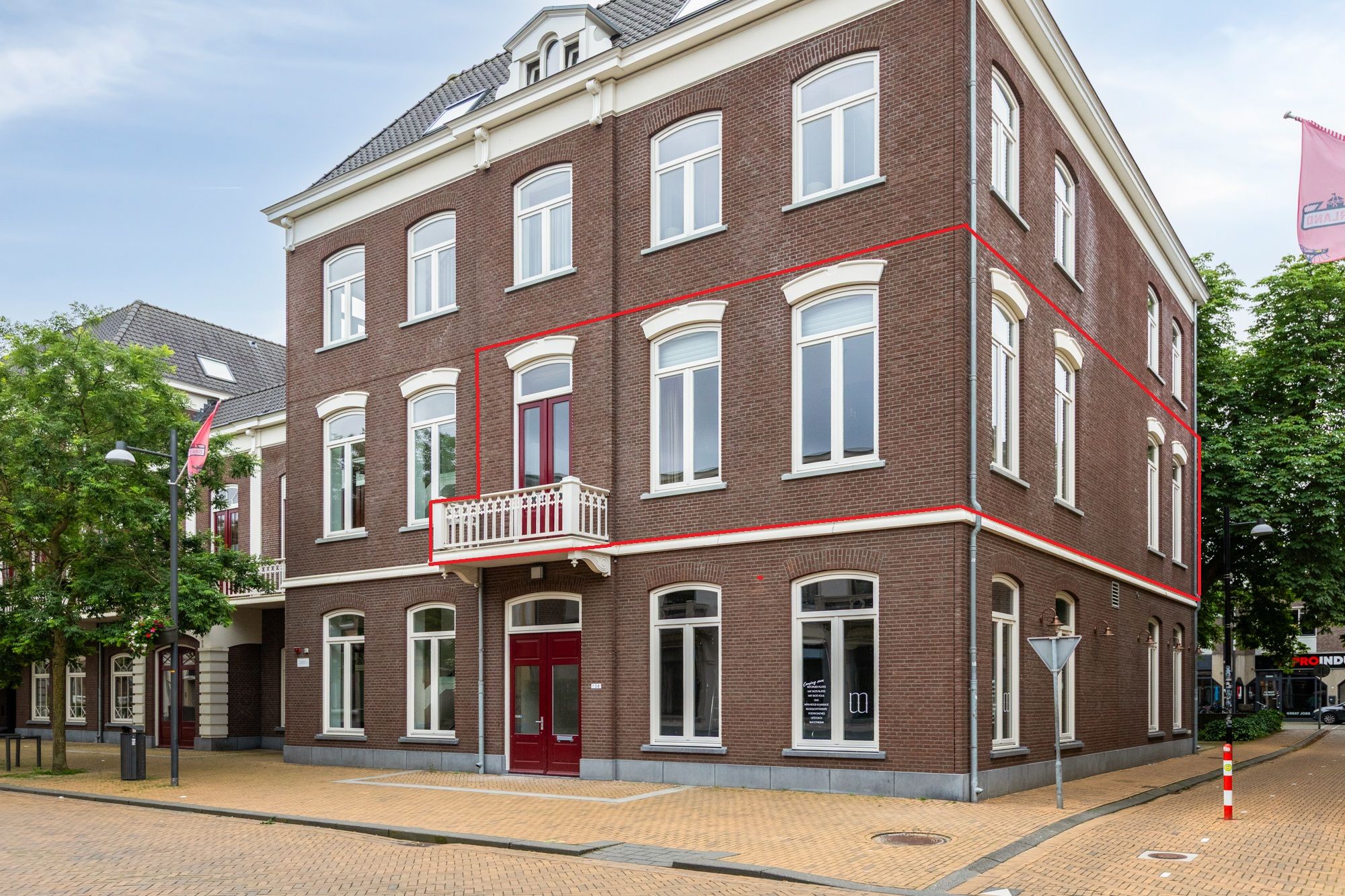 Burgemeester van Nispenstraat 7- 7 02