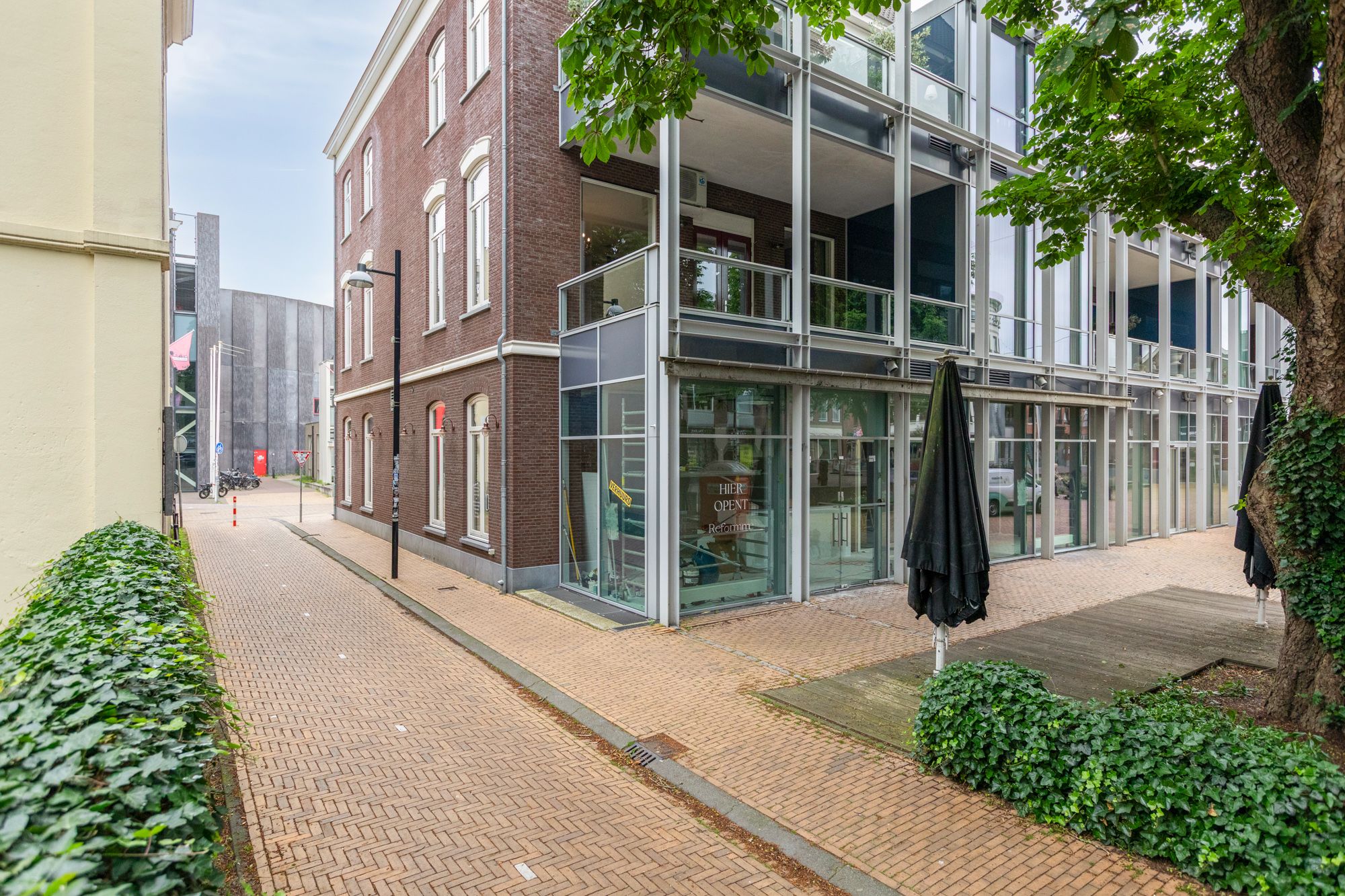 Photo 57 of Burgemeester van Nispenstraat 7-02