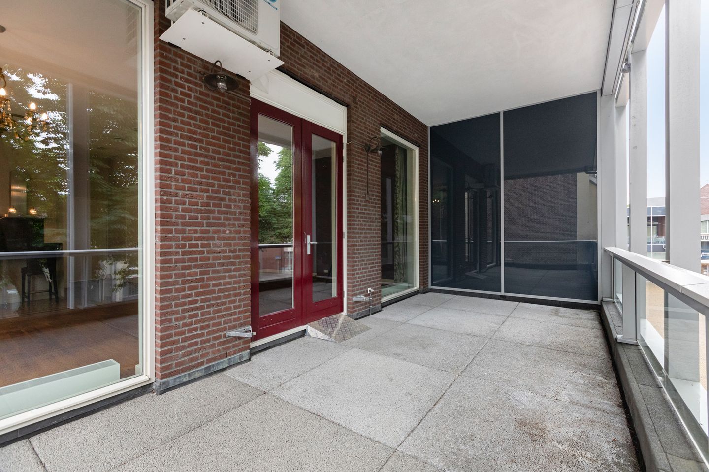 Photo 50 of Burgemeester van Nispenstraat 7-02