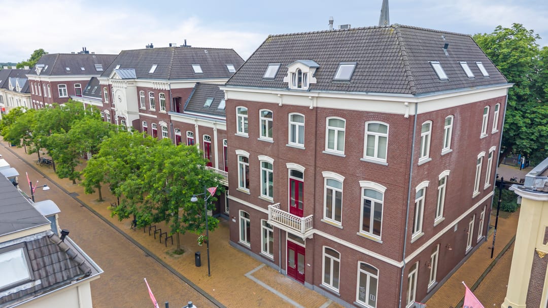 Photo 62 of Burgemeester van Nispenstraat 7-02