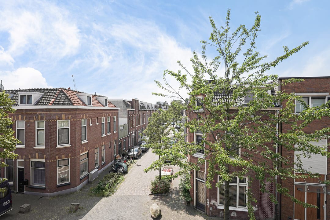 Photo 43 of de Ruijterstraat 23