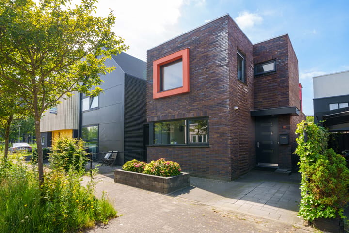 Foto 5 van Helenusstraat 10