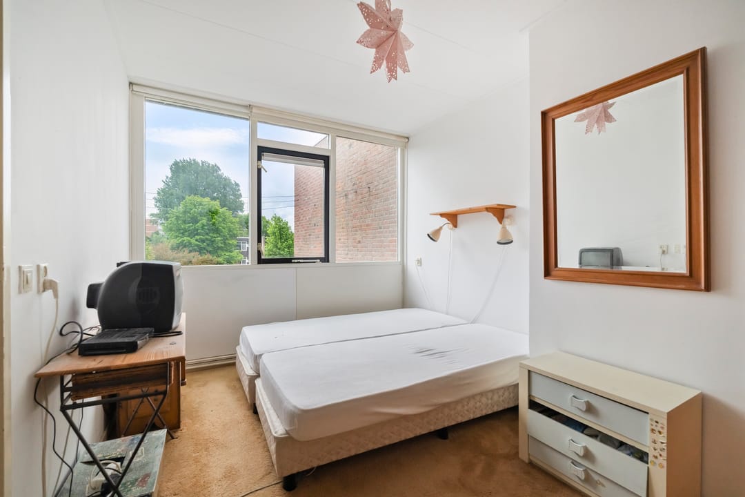 Photo 32 of Haagbeukstraat 54