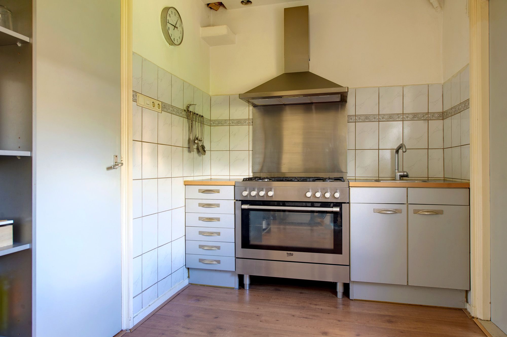 Photo 15 of Johannes Vermeerstraat 3