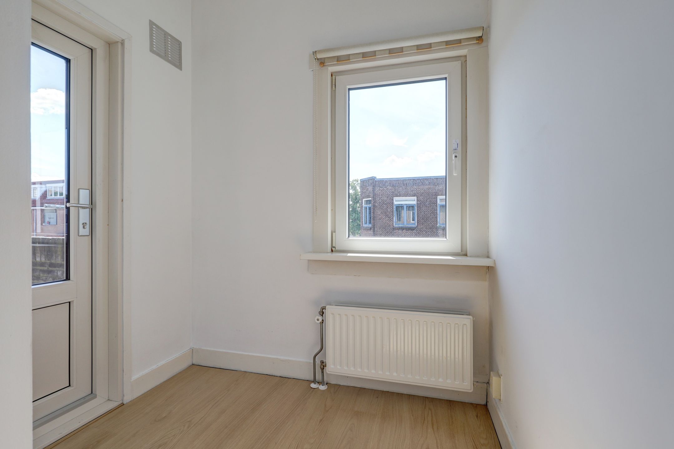 Photo 12 of Surinamestraat 77