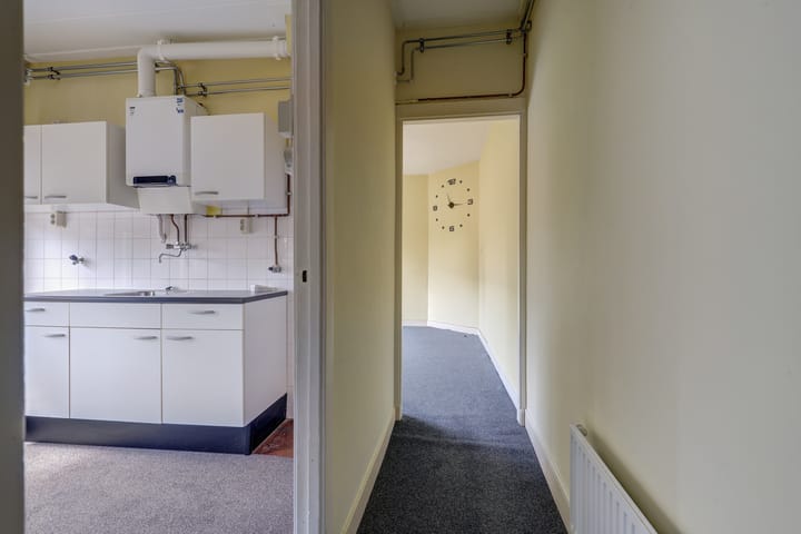 Photo 4 of Surinamestraat 77
