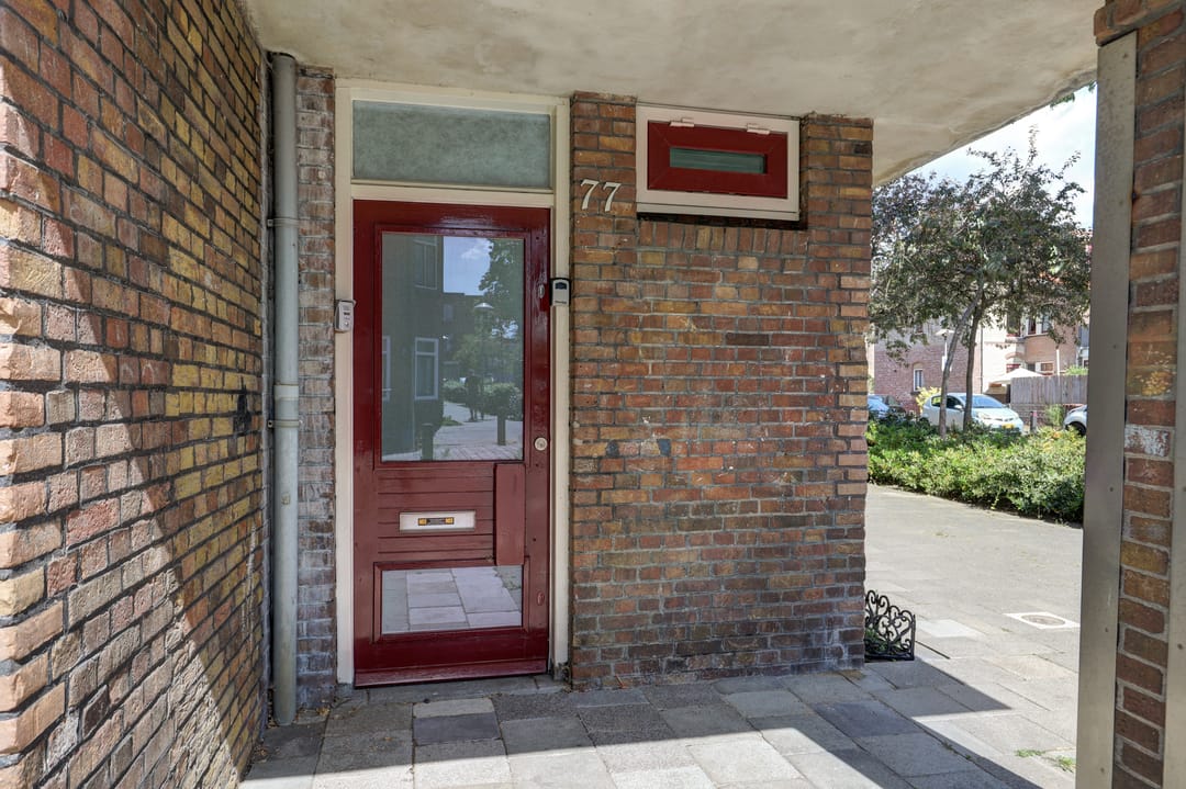Photo 2 of Surinamestraat 77