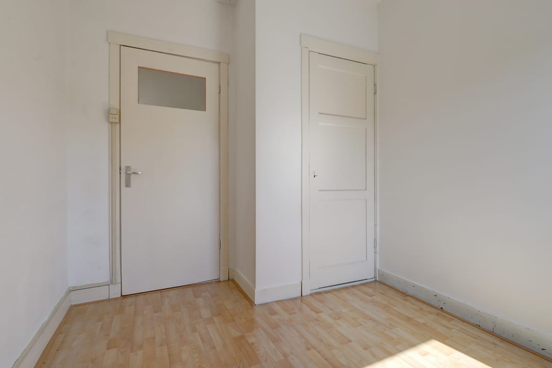 Photo 17 of Surinamestraat 77