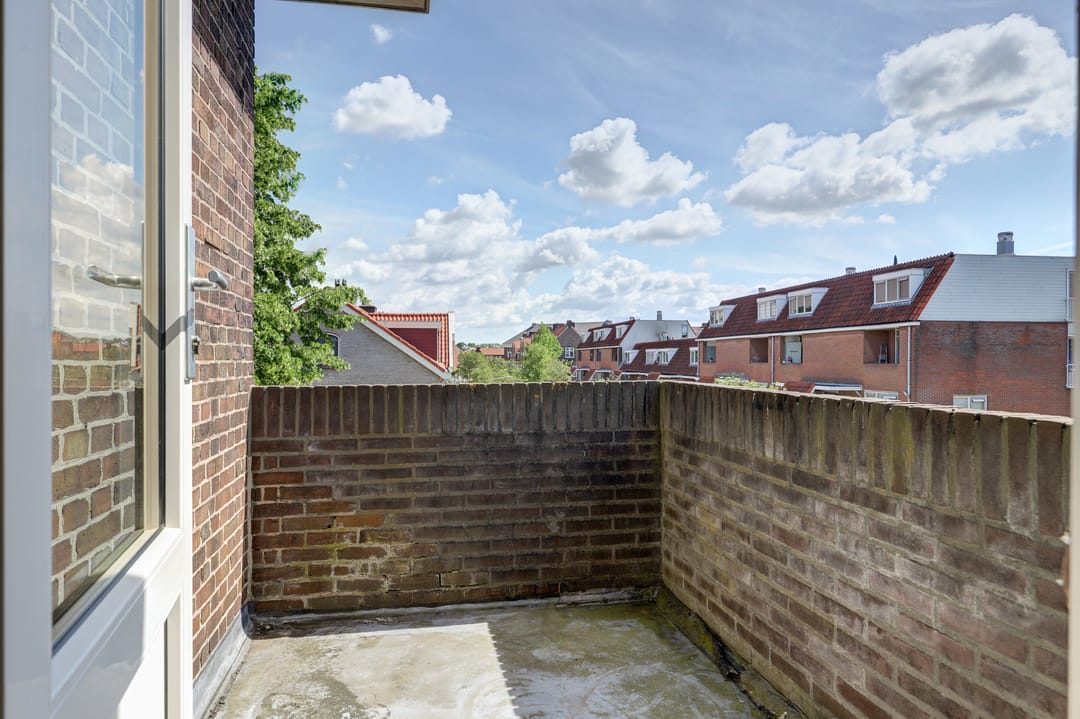Photo 13 of Surinamestraat 77