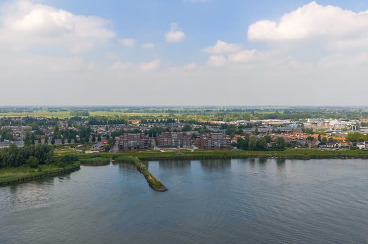 Photo 3 of Gietijzer 98