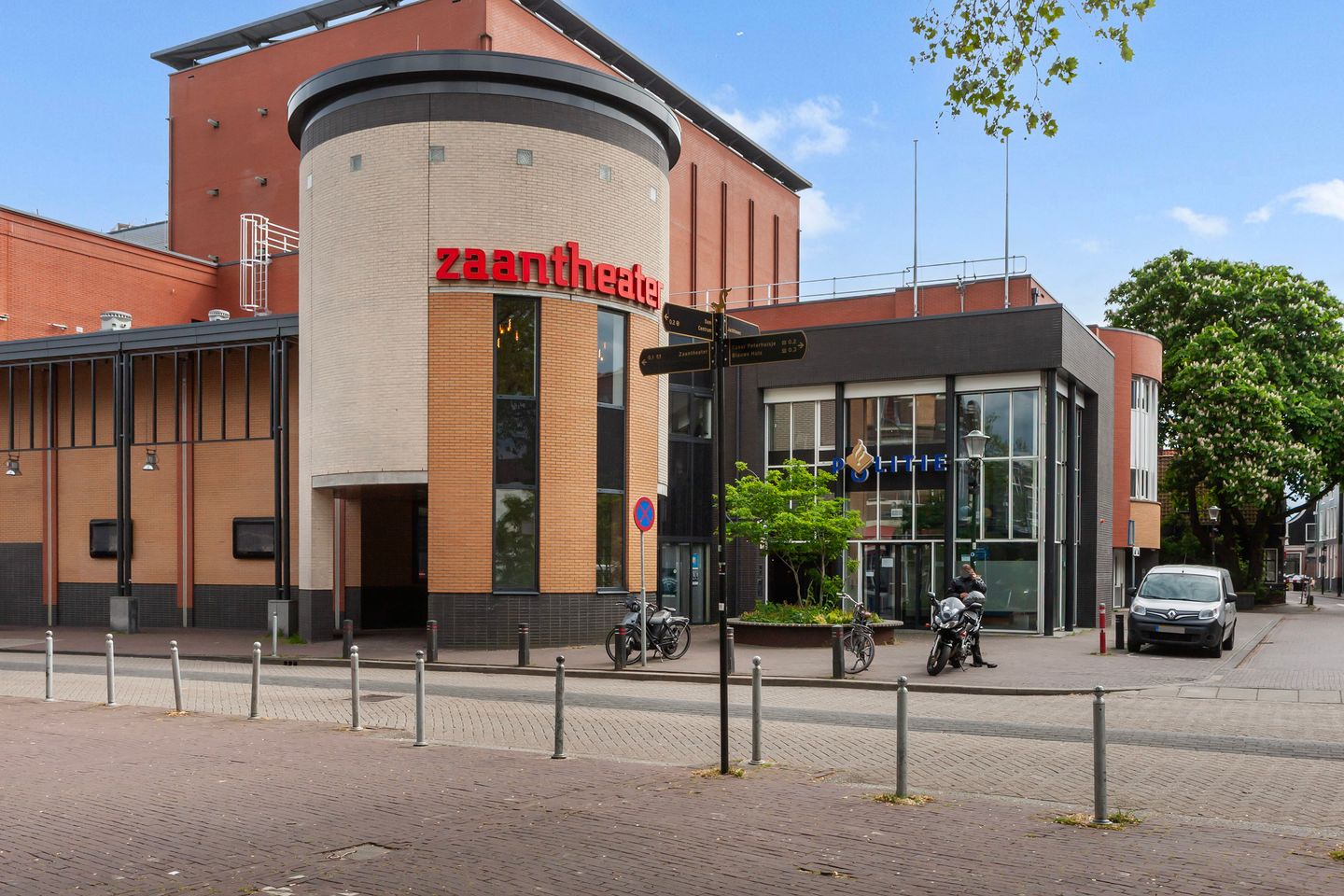 Bekijk foto 1 van Nicolaasstraat 5