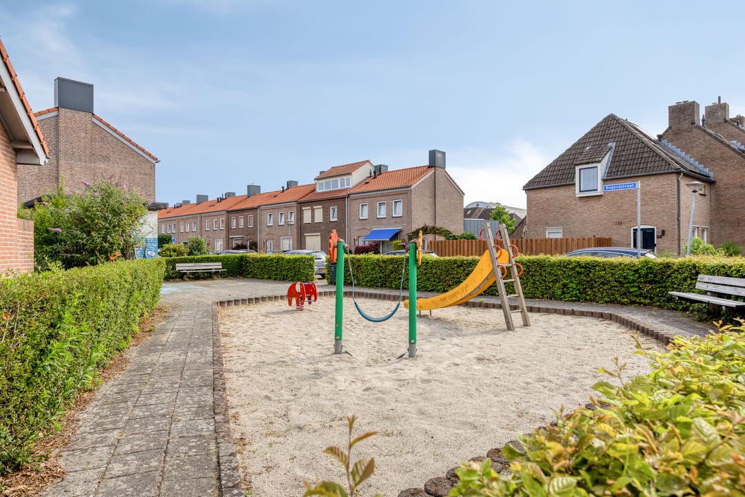 Photo 23 of Kapelstraat 89