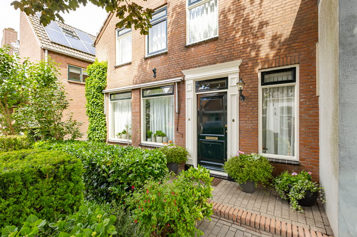 J.W. van Puttestraat 16