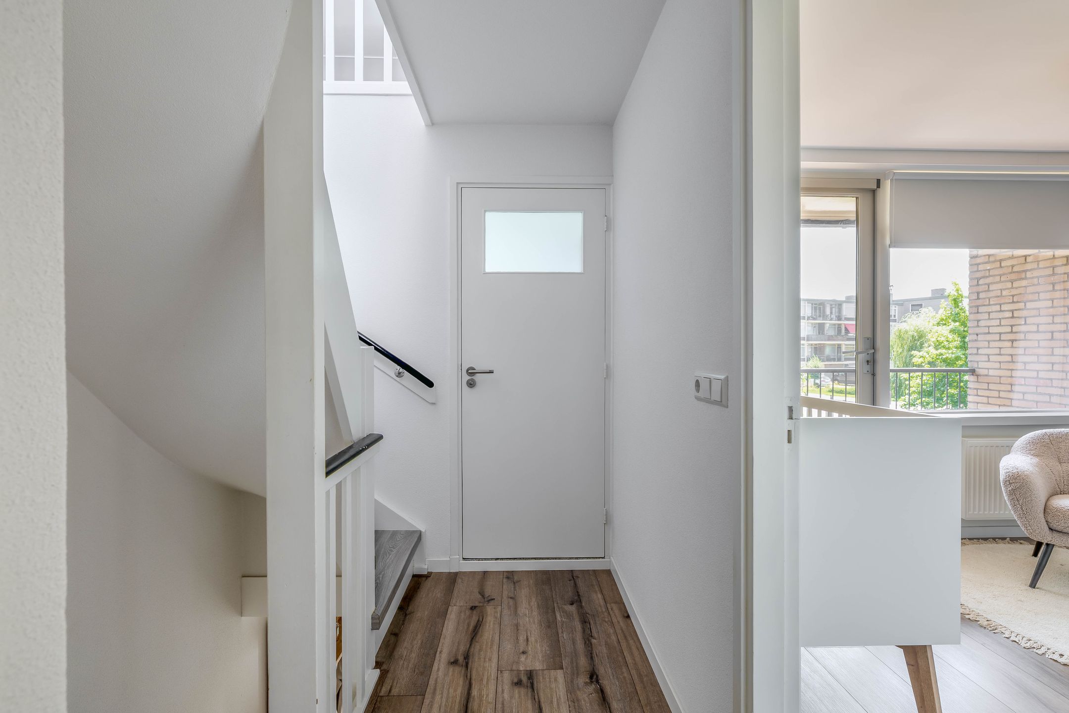 Photo 15 of Van Staverenstraat 27