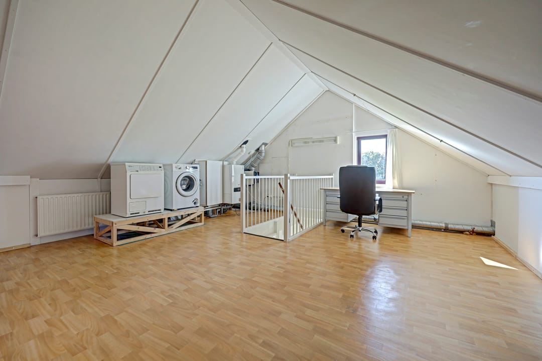 Photo 31 of Binnenkant 1