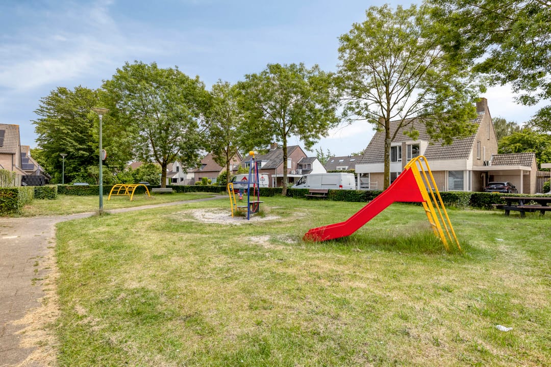 Photo 38 of Hezelaar 45