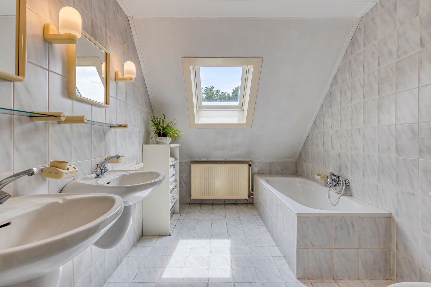 Photo 20 of Hezelaar 45
