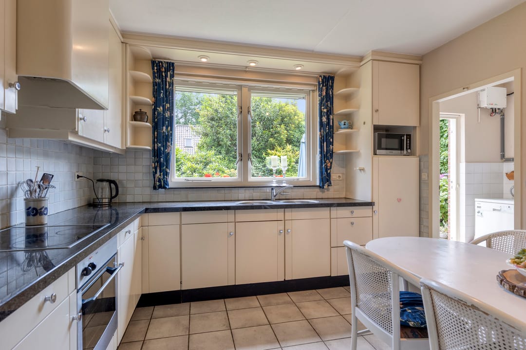 Photo 11 of Hezelaar 45