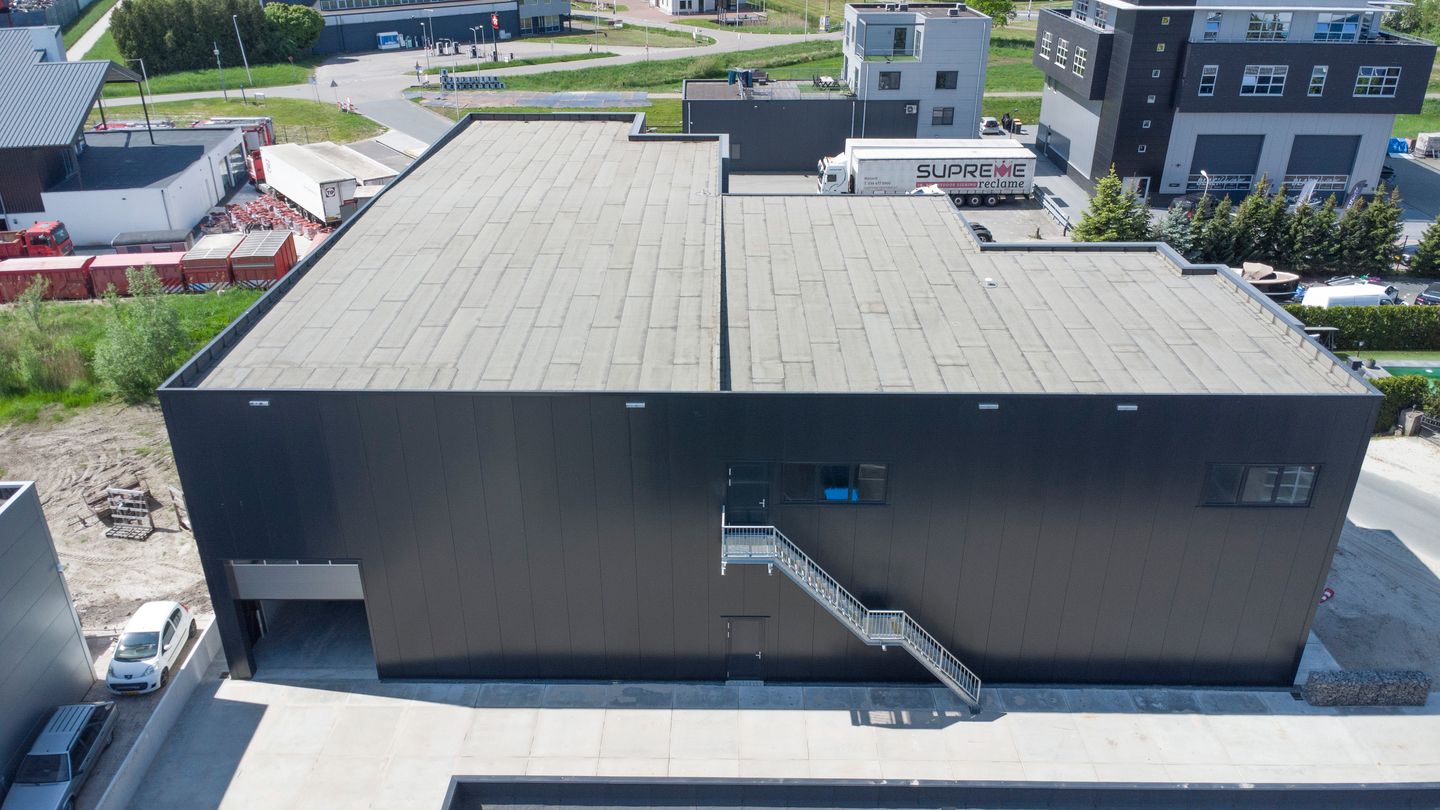 Bekijk foto 1 van Industrieweg 27