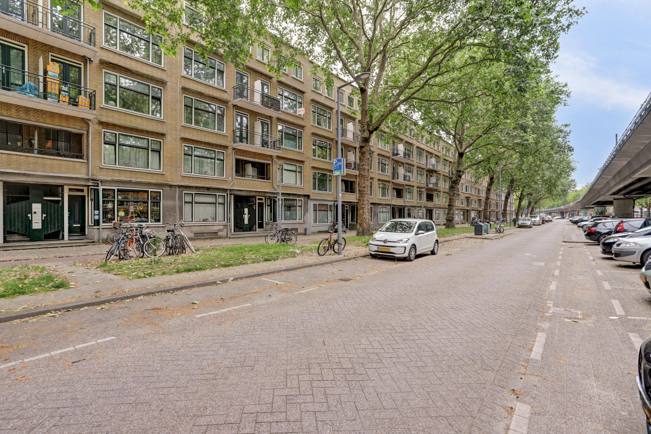 Foto 24 van Mijnsherenlaan 60-D