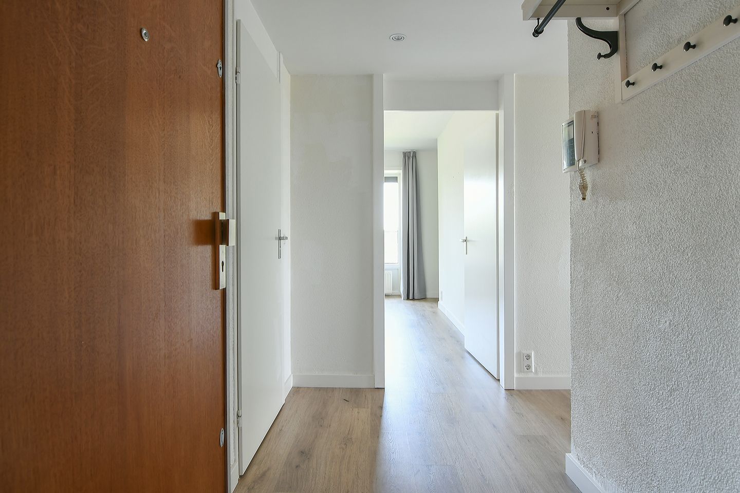 Photo 10 of Thamerhorn 28