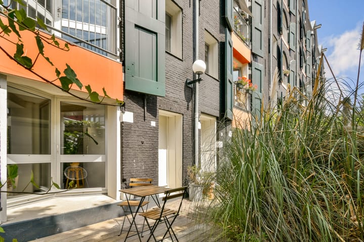 Photo 3 of Nieuwe Uilenburgerstraat 13-G