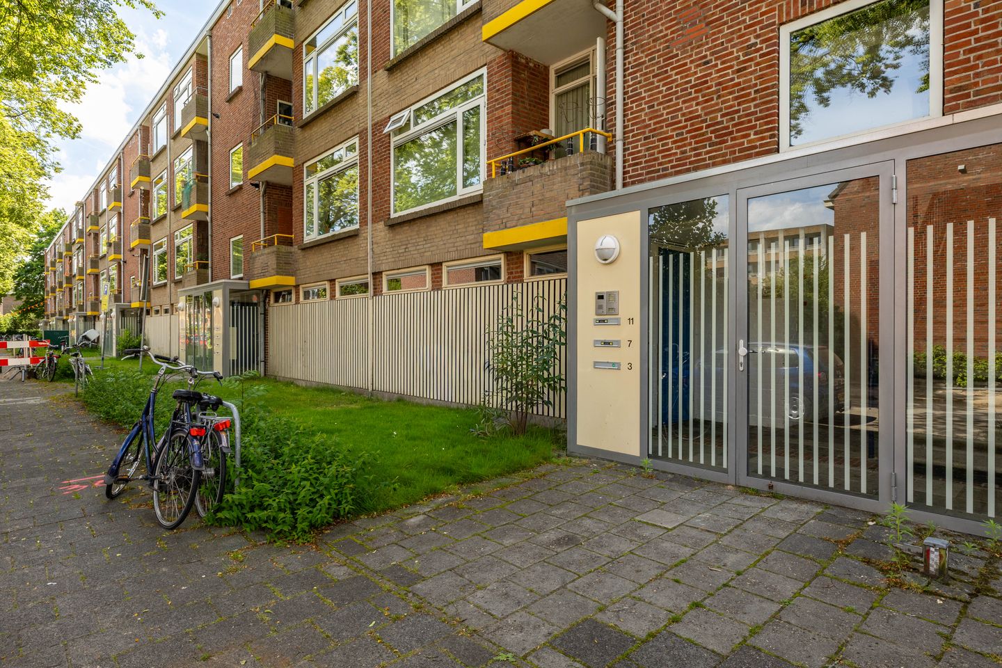 Photo 5 of De Genestetstraat 11
