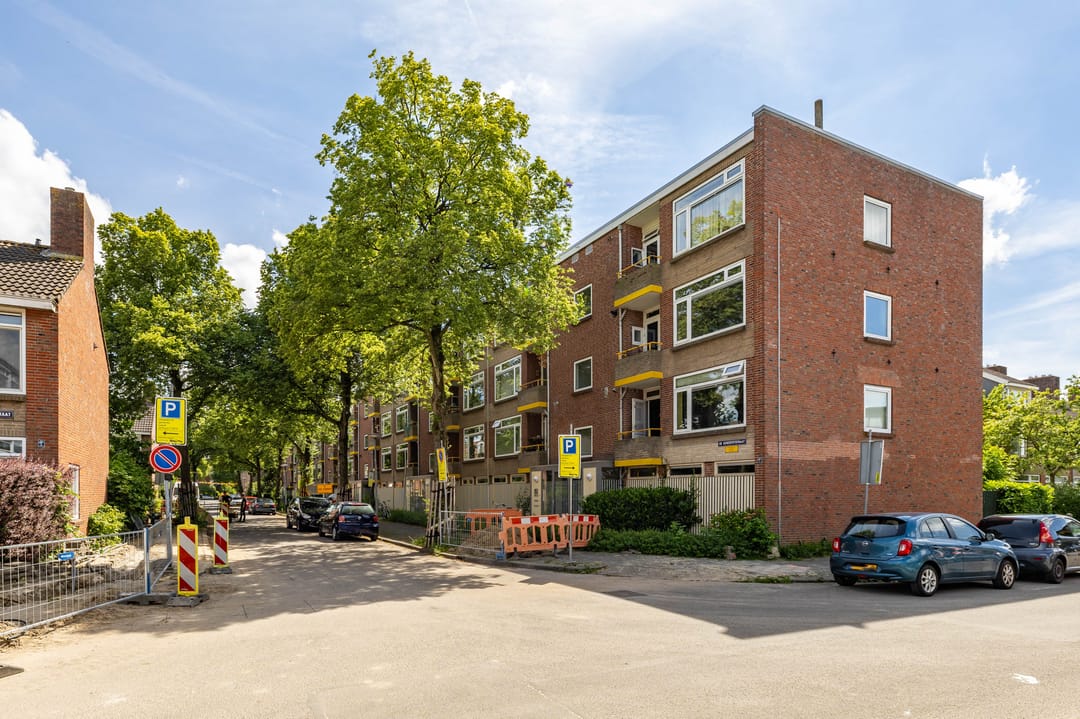Photo 1 of De Genestetstraat 11