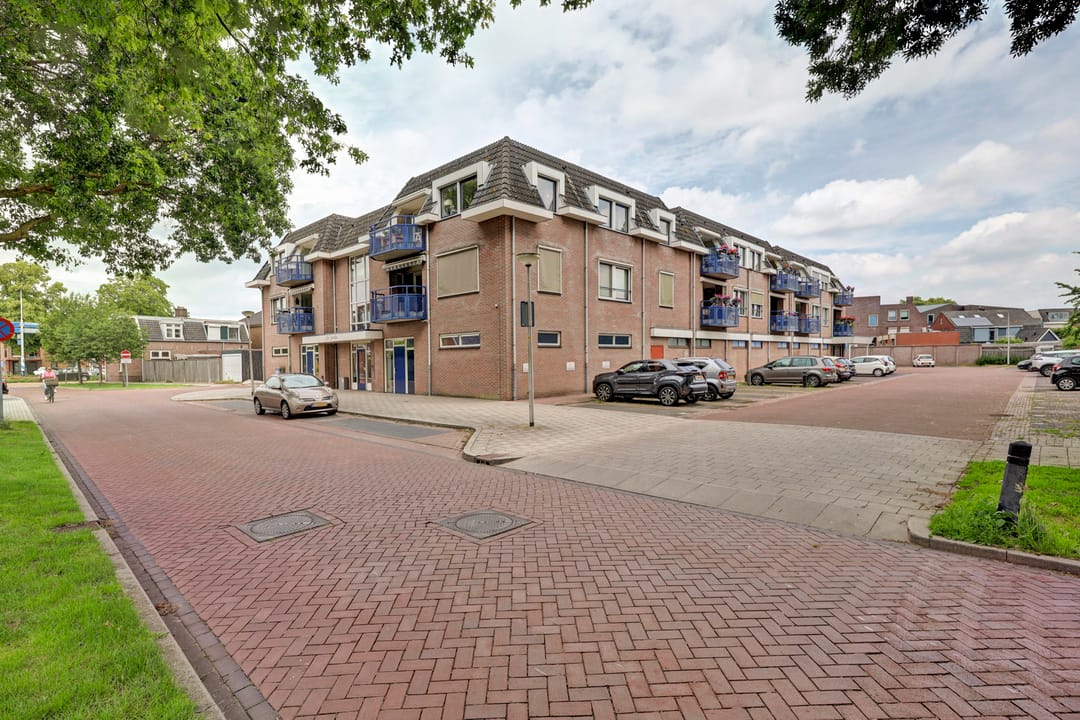 Photo 1 of Schoolstraat 13