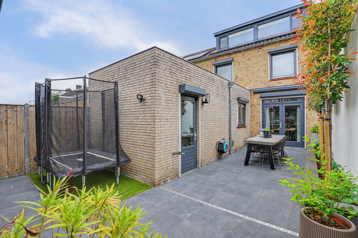 Photo 35 of Willem van Oranjestraat 28