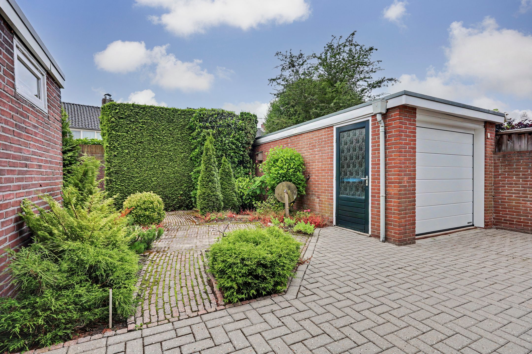 Photo 30 of Willem Rijbbertstraat 5