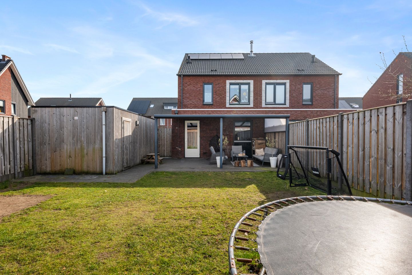 Photo 34 of Marten Klompienlaan 17