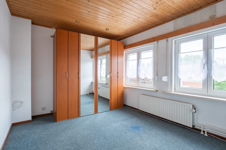 Tussenwoning te koop: Pastoor Huppertzstraat 15, Landgraaf