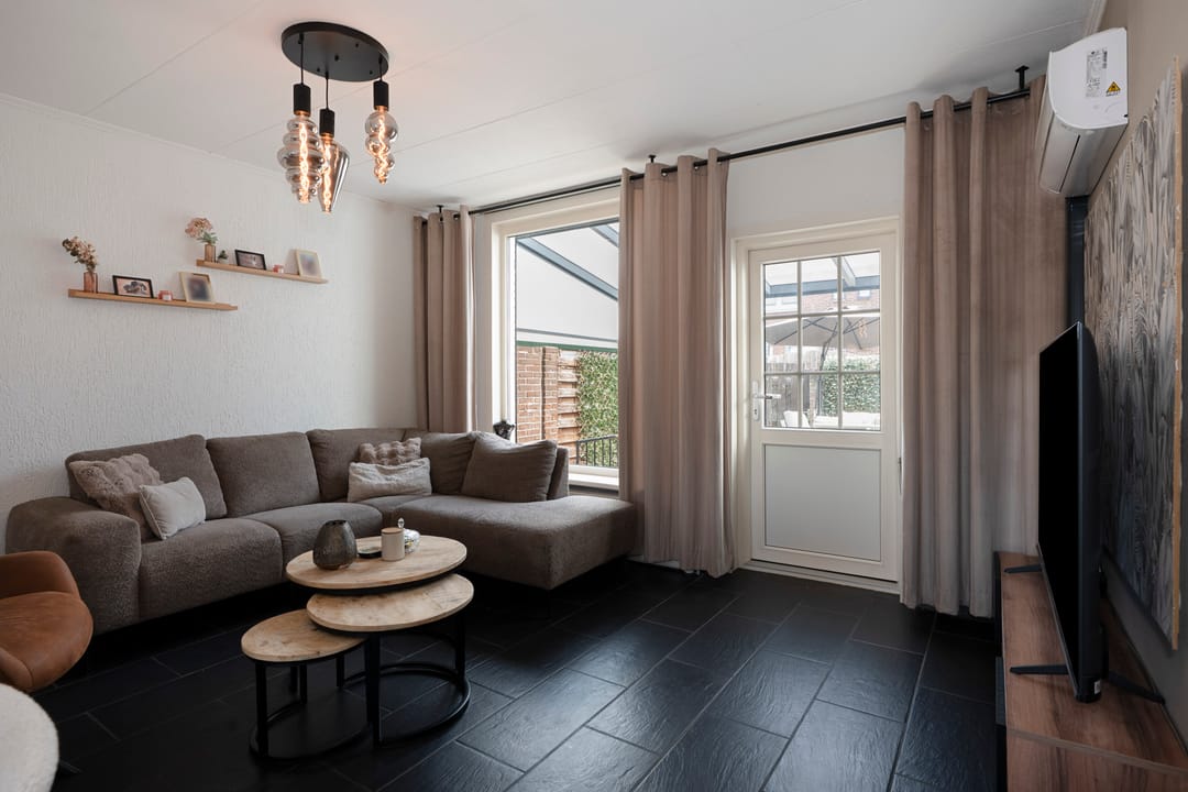 Photo 8 of Utrechtstraat 11