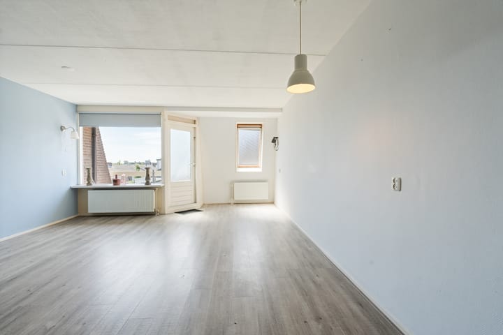Photo 5 of Meerdorpstraat 34